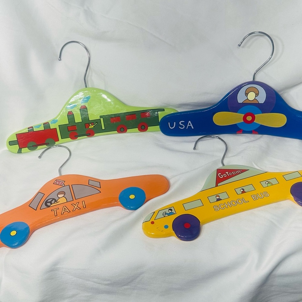VTG Y2K 2001 ZM‎ Int’l Wooden Vehicle Hanger Set of 4 Hand Painted USA Whimsical